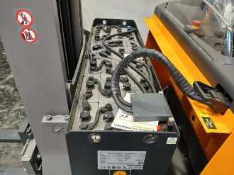 Használt targonca JUNGHEINRICH ETV 214 MP DL GE 115 872 DZ ELEKTRO SCHUBMASTSTAPLER (13054418)