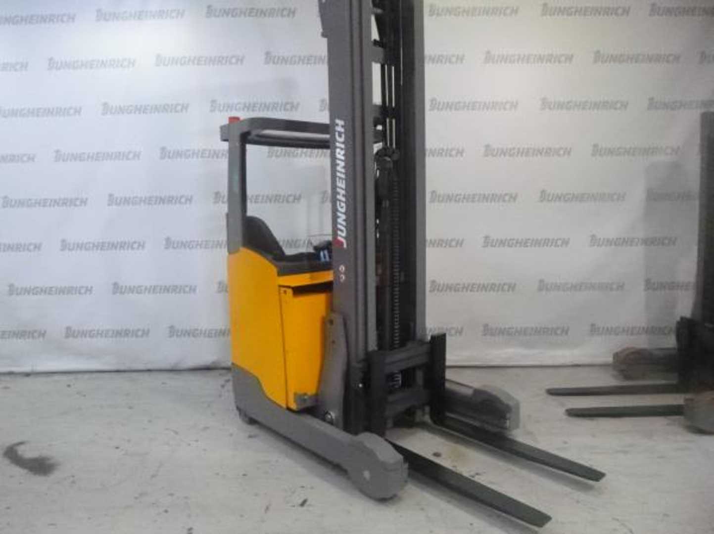Használt targonca JUNGHEINRICH ETV 318 Li MP GE 115-740 DZ ELEKTRO SCHUBMASTSTAPLER (13075831)