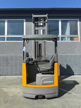 Használt targonca JUNGHEINRICH ETV 325 Baujahr 2016 / HH 8420 Akku 2016 ELEKTRO SCHUBMASTSTAPLER (13001005)