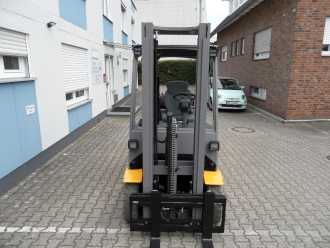 Használt targonca JUNGHEINRICH TFG 320 - Freihub - weiße Reifen GAS VIERRADFRONTSTAPLER (13054903)
