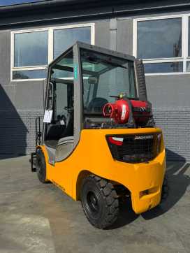 Használt targonca JUNGHEINRICH TFG 425s Baujahr 2019/ Triplexmast Schubgabel GAS VIERRADFRONTSTAPLER (13030619)