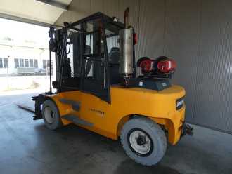 Használt targonca JUNGHEINRICH TFG 680 GAS VIERRADFRONTSTAPLER (13076049)