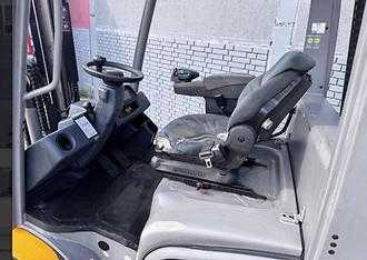 Használt targonca JUNGHEINRICH TFG430s GAS VIERRADFRONTSTAPLER (13073558)