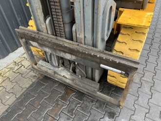 Használt targonca JUNGHEINRICH TFG550 GAS VIERRADFRONTSTAPLER (12997785)