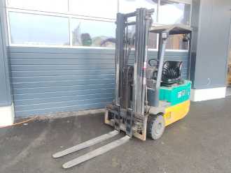 Használt targonca KOMATSU FB15M-2R ELEKTRO DREIRADFRONTSTAPLER (13021925)