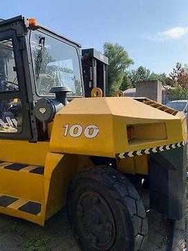 Használt targonca KOMATSU FD100-8 DIESEL VIERRADFRONTSTAPLER (13063194)