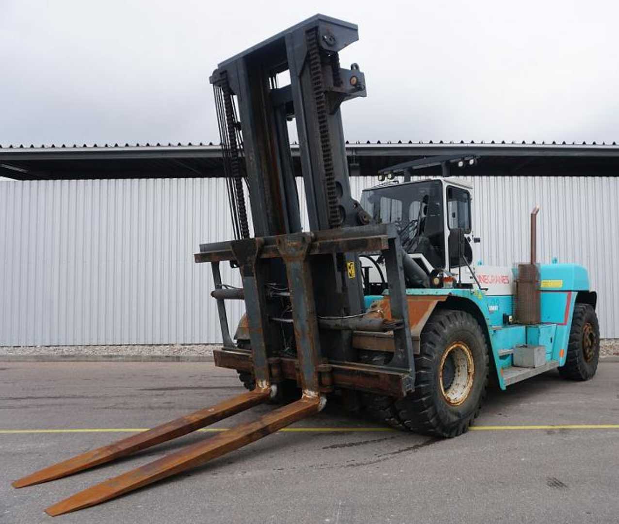 Használt targonca KONECRANES SMV32-1200B DIESEL VIERRADFRONTSTAPLER (12860561)