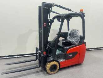 Használt targonca LINDE 1251 E 18-01 ELEKTRO VIERRADFRONTSTAPLER (13030418)