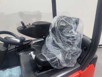 Használt targonca LINDE 1251 E 18-01 ELEKTRO VIERRADFRONTSTAPLER (13030418)
