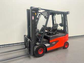 Használt targonca LINDE 387 E 25 L-01. Inclusief nieuwe accu ELEKTRO VIERRADFRONTSTAPLER (13039995)