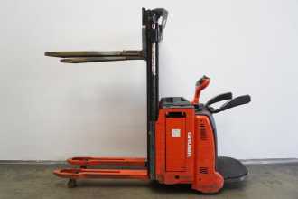 Használt targonca LINDE D 12 AP 133 ELEKTRO HOCHHUBWAGENFAHRERSTAND (13069097)