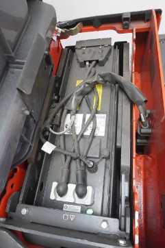 Használt targonca LINDE D 12 AP ION 133 ELEKTRO HOCHHUBWAGENFAHRERSTAND (13062369)
