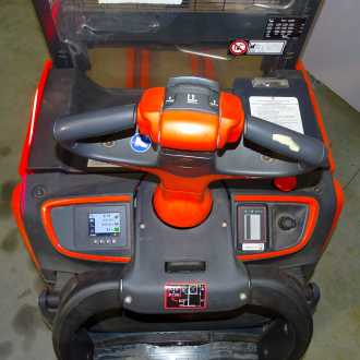Használt targonca LINDE D12 AP ELEKTRO HOCHHUBWAGENFAHRERSTAND (12972612)
