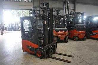 Használt targonca LINDE E 12-02 - 2019er ELEKTRO DREIRADFRONTSTAPLER (13071186)