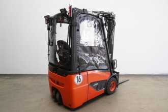 Használt targonca LINDE E 12 EVO 386-02 ELEKTRO DREIRADFRONTSTAPLER (13048448)
