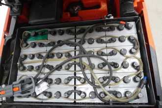 Használt targonca LINDE E 14 EVO 386-02 ELEKTRO DREIRADFRONTSTAPLER (13060790)