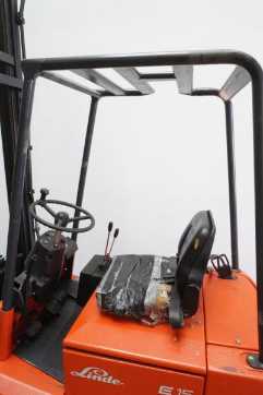 Használt targonca LINDE E 15 Z 324 ELEKTRO DREIRADFRONTSTAPLER (13068119)