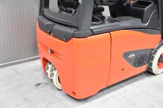 Használt targonca LINDE E 16 C - 02 /58854/ ELEKTRO DREIRADFRONTSTAPLER (13066189)