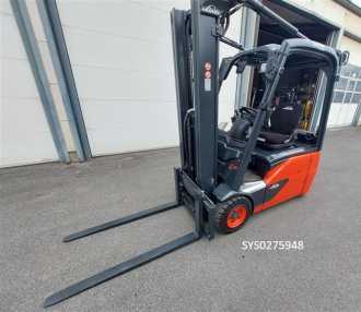Használt targonca LINDE E 16 ELEKTRO DREIRADFRONTSTAPLER (13068256) backdrop