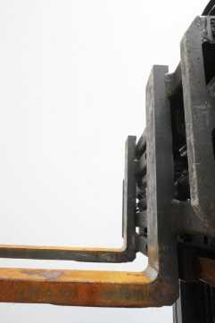 Használt targonca LINDE E 16 EVO 386-02 ELEKTRO DREIRADFRONTSTAPLER (13067203)