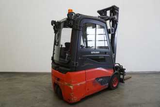 Használt targonca LINDE E 16 EVO 386-02 ELEKTRO DREIRADFRONTSTAPLER (13068133)