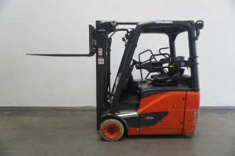 Használt targonca LINDE E 16 H EVO 386-02 ELEKTRO DREIRADFRONTSTAPLER (12973959)