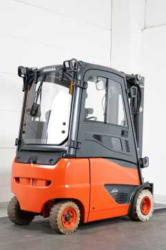 Használt targonca LINDE E 18 PH EVO 386-02 ELEKTRO VIERRADFRONTSTAPLER (13044227)