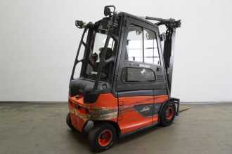 Használt targonca LINDE E 20 387 ELEKTRO VIERRADFRONTSTAPLER (13074282)