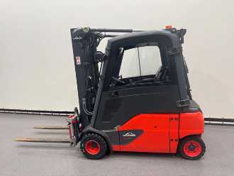Használt targonca LINDE E 20 PL-02 ELEKTRO VIERRADFRONTSTAPLER (13071656)