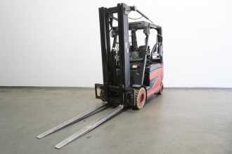 Használt targonca LINDE E 25/600 HL 387-00 ELEKTRO VIERRADFRONTSTAPLER (13045248) backdrop