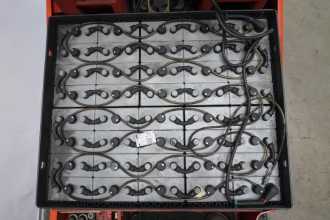 Használt targonca LINDE E 25/600 S 336-03 ELEKTRO VIERRADFRONTSTAPLER (13053515)