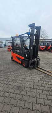 Használt targonca LINDE E 25 L-01 ELEKTRO VIERRADFRONTSTAPLER (13036241)