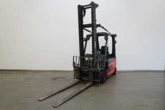 Használt targonca LINDE E 25 L 387 ELEKTRO VIERRADFRONTSTAPLER (13074715) backdrop