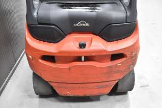 Használt targonca LINDE E 30 - 01 /57509/ ELEKTRO VIERRADFRONTSTAPLER (13037859)