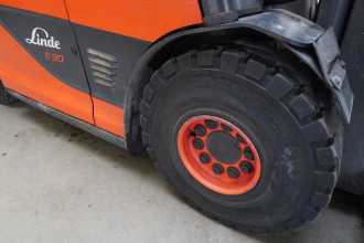 Használt targonca LINDE E 30 387-00 ELEKTRO VIERRADFRONTSTAPLER (13034573)