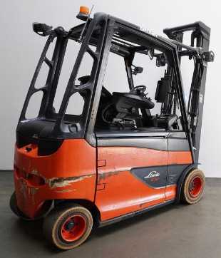 Használt targonca LINDE E 30/600 HL 387 ELEKTRO VIERRADFRONTSTAPLER (12891806)