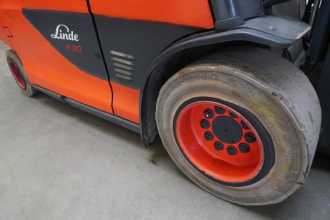 Használt targonca LINDE E 30/600 HL 387 ELEKTRO VIERRADFRONTSTAPLER (13034568)