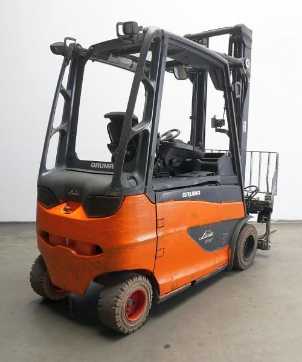Használt targonca LINDE E 30/600 HL 387 ELEKTRO VIERRADFRONTSTAPLER (13062367)