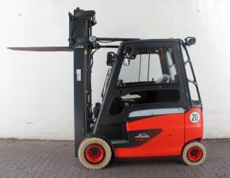 Használt targonca LINDE E 30/600 HL 387 ELEKTRO VIERRADFRONTSTAPLER (13071801)