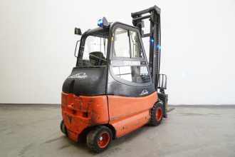 Használt targonca LINDE E 30/600 S 336-03 ELEKTRO VIERRADFRONTSTAPLER (13015538)