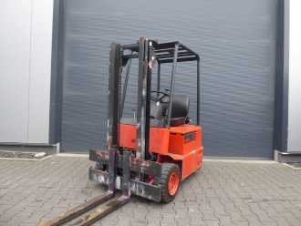 Használt targonca LINDE E12 ELEKTRO VIERRADFRONTSTAPLER (13047314) backdrop