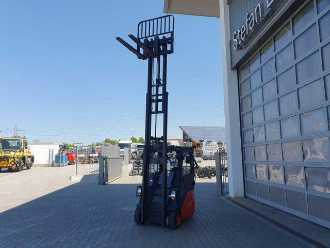 Használt targonca LINDE E14 - 01 / Triplex: 4.10m! / SS / nur 1.003h! ELEKTRO VIERRADFRONTSTAPLER (13024692)