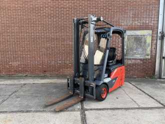 Használt targonca LINDE E14-02 ELEKTRO DREIRADFRONTSTAPLER (13072017)