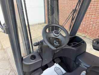 Használt targonca LINDE E14-02 ELEKTRO DREIRADFRONTSTAPLER (13072017)