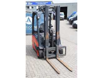 Használt targonca LINDE E14-02 ELEKTRO VIERRADFRONTSTAPLER (13041279)