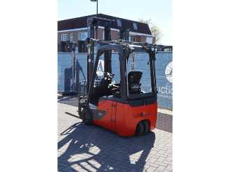 Használt targonca LINDE E14-02 ELEKTRO VIERRADFRONTSTAPLER (13041371)