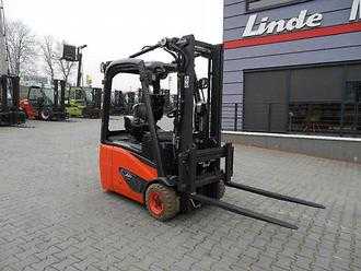 Használt targonca LINDE E14-02 Li-Ion battery , duplex ELEKTRO DREIRADFRONTSTAPLER (12999471)