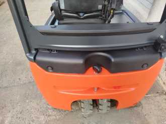 Használt targonca LINDE E16-01 ELEKTRO DREIRADFRONTSTAPLER (13067375)
