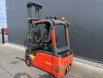 Használt targonca LINDE E16L ELEKTRO DREIRADFRONTSTAPLER (13072411)