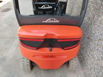 Használt targonca LINDE E16P ELEKTRO VIERRADFRONTSTAPLER (13022660)